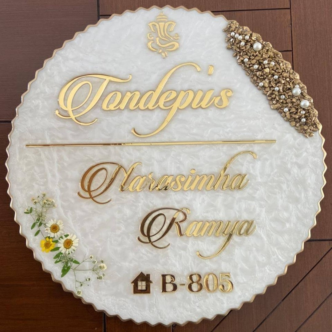 Imperial Pearl Resin Nameplate – Luxury Gold Finish with Embedded Flowers