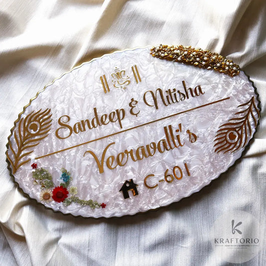 Luxury Oval Resin Nameplate with Golden Acrylic Font & Floral Design | Custom Home Name Board | Couple & Family